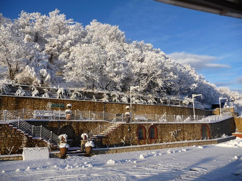 Afkos Grammos Boutique Hotel Resort Nestorion Luaran gambar